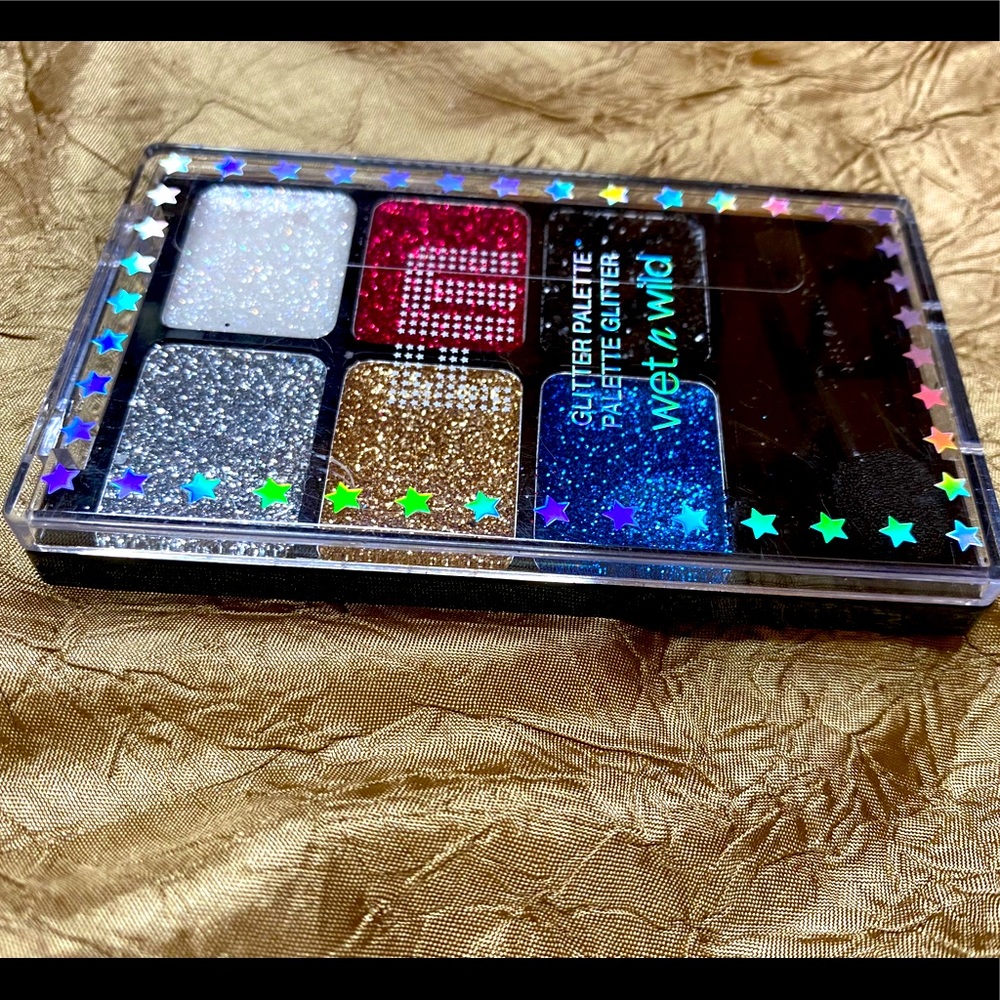Wet & Wild Glitter Pallet!